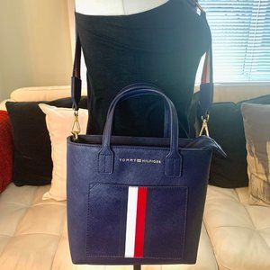 NEW Tommy Hilfiger small tote